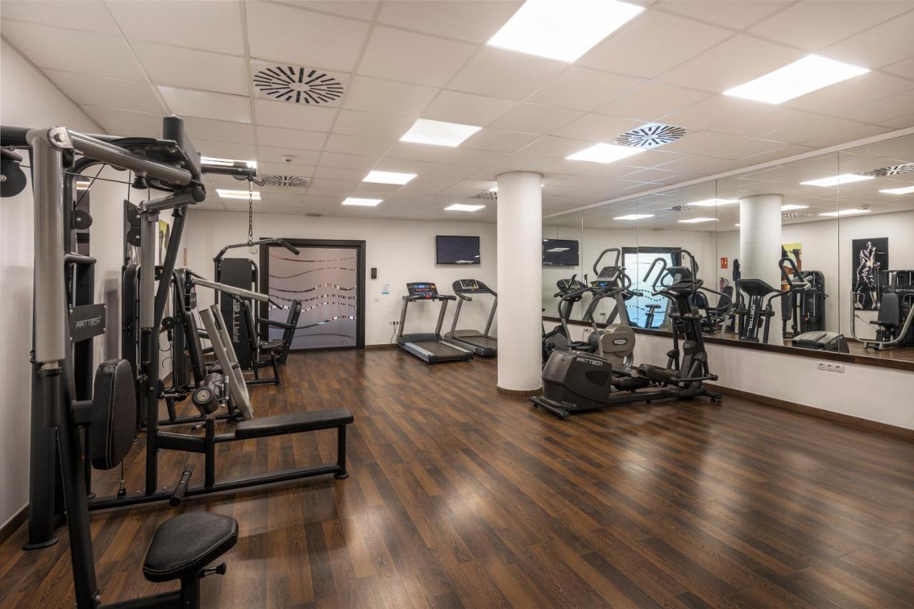 Barcelo Tenerife Golf Del Sur Esterno foto The gym at the University of Roehampton