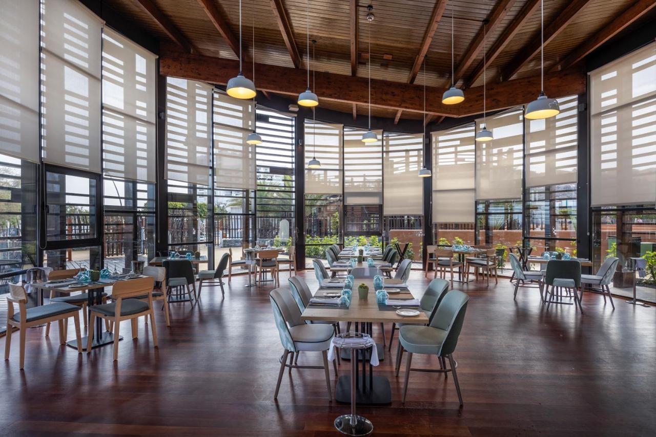 Barcelo Tenerife Golf Del Sur Esterno foto The restaurant at the National Museum of the Marine Corps